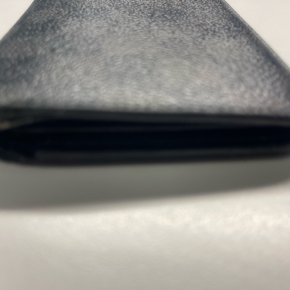 Louis Vuitton Black Textured Wallet - Picture 6 of 13